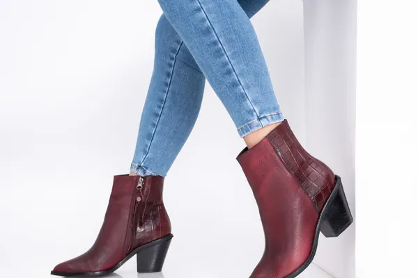 Botas de cuero de mujer