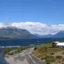 Lago y cordillera en el Parque Nacional Lanín, Neuquén